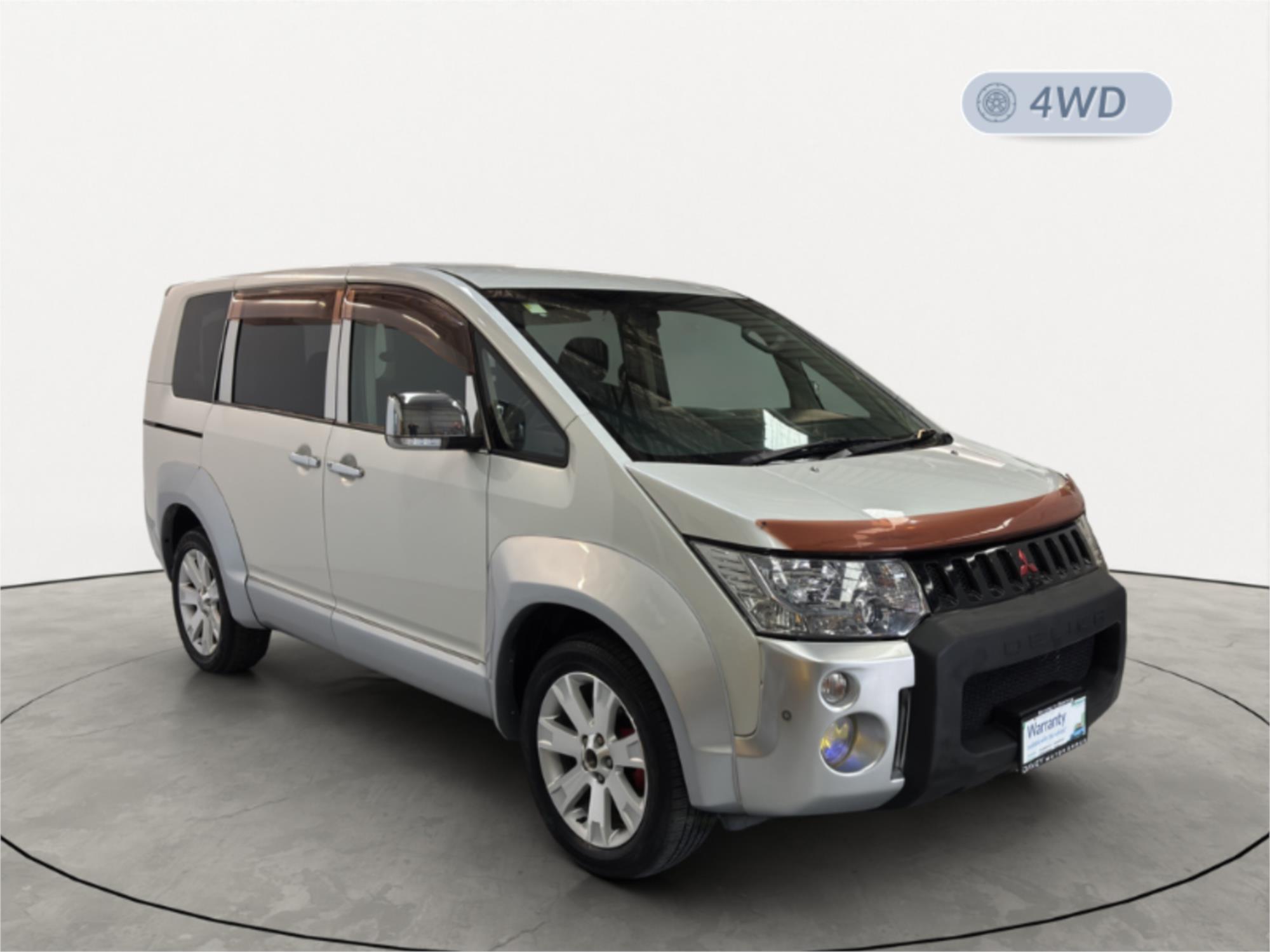 MITSUBISHI DELICA D:5 G PREMIUM