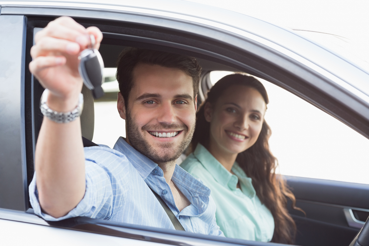 Couple driving off after finding their new car at car yards warrnambool